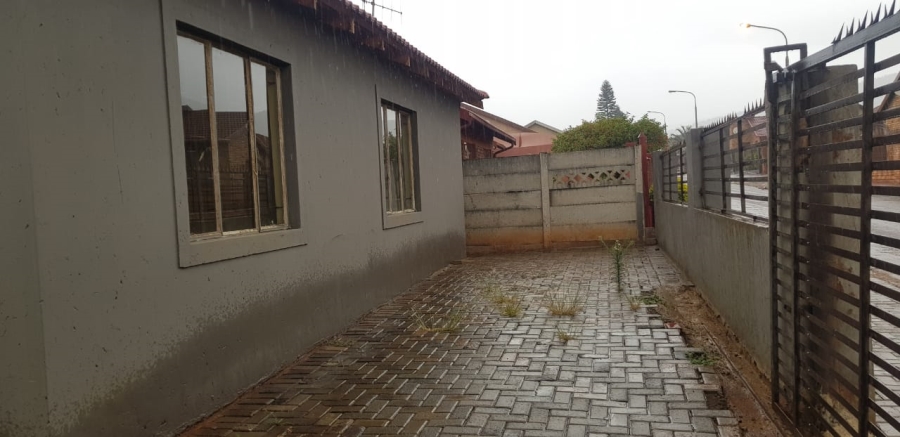 3 Bedroom Property for Sale in Geelhoutpark North West